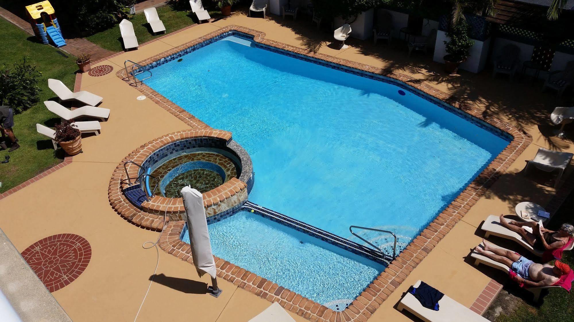 Aparthotel The Tahitian Coffs Harbour Exterior foto