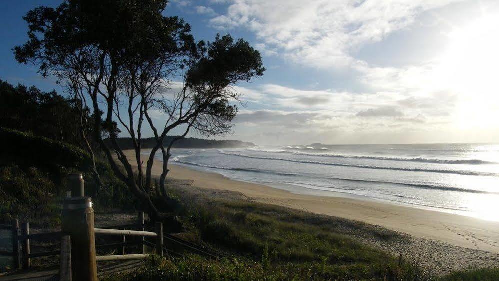Aparthotel The Tahitian Coffs Harbour Exterior foto